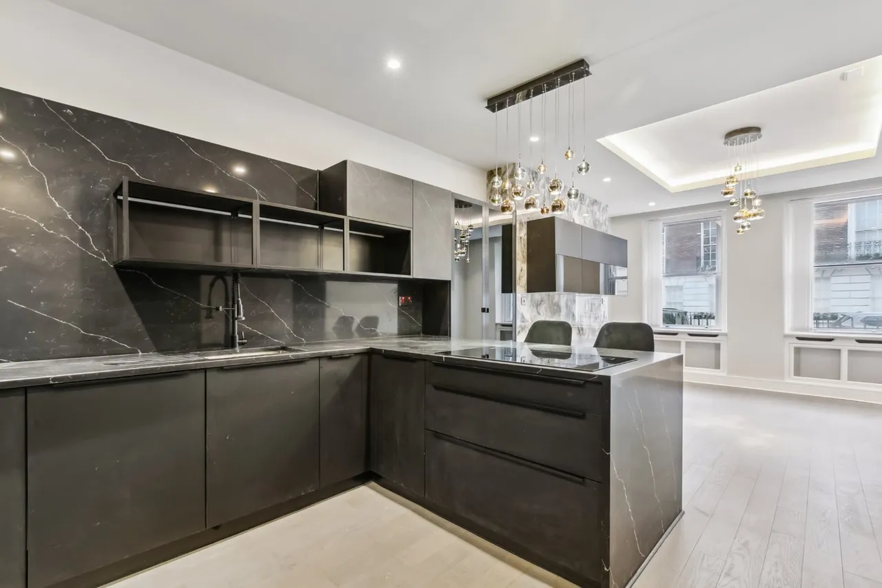 Upper Berkeley Street, London, W1H, photo 10