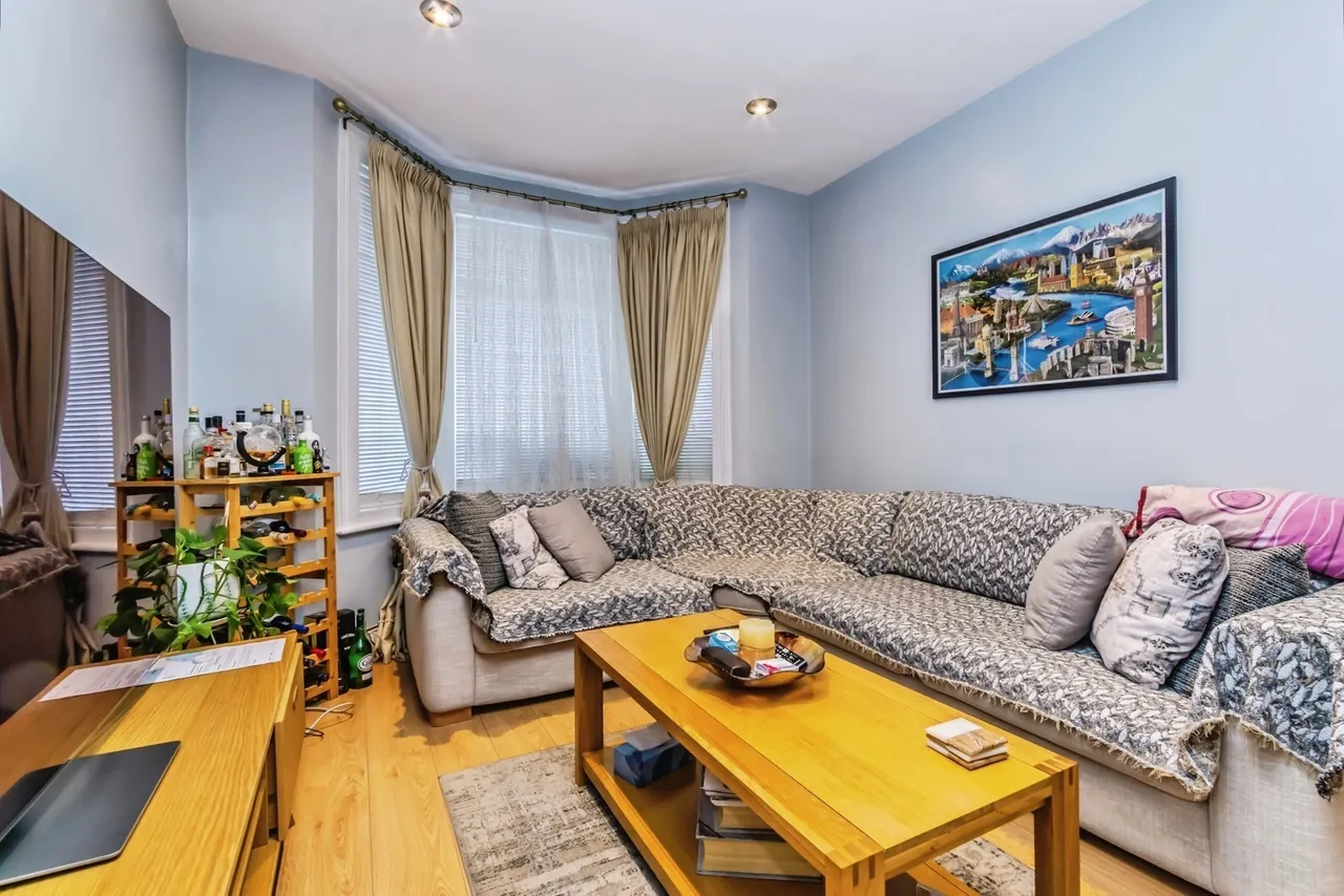 3 bed house for sale — Lebanon Road, Croydon, CR0