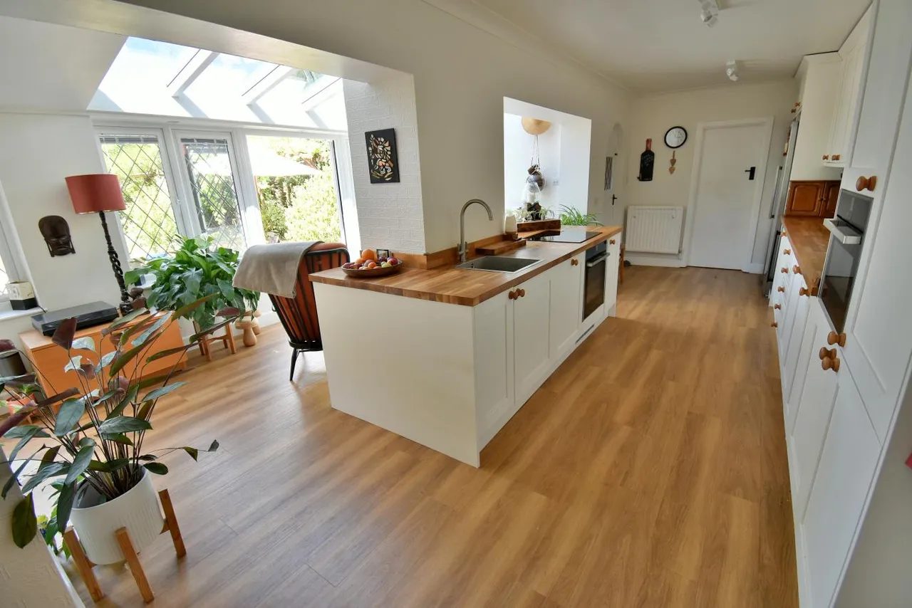 Dudsbury Road, BH22, photo 5