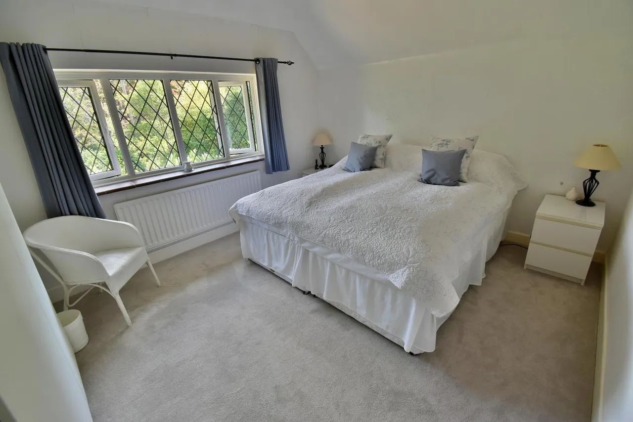 Dudsbury Road, BH22, photo 17
