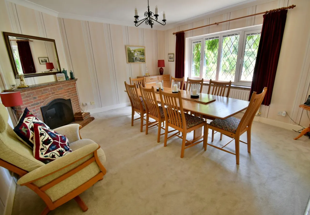 Dudsbury Road, BH22, photo 8