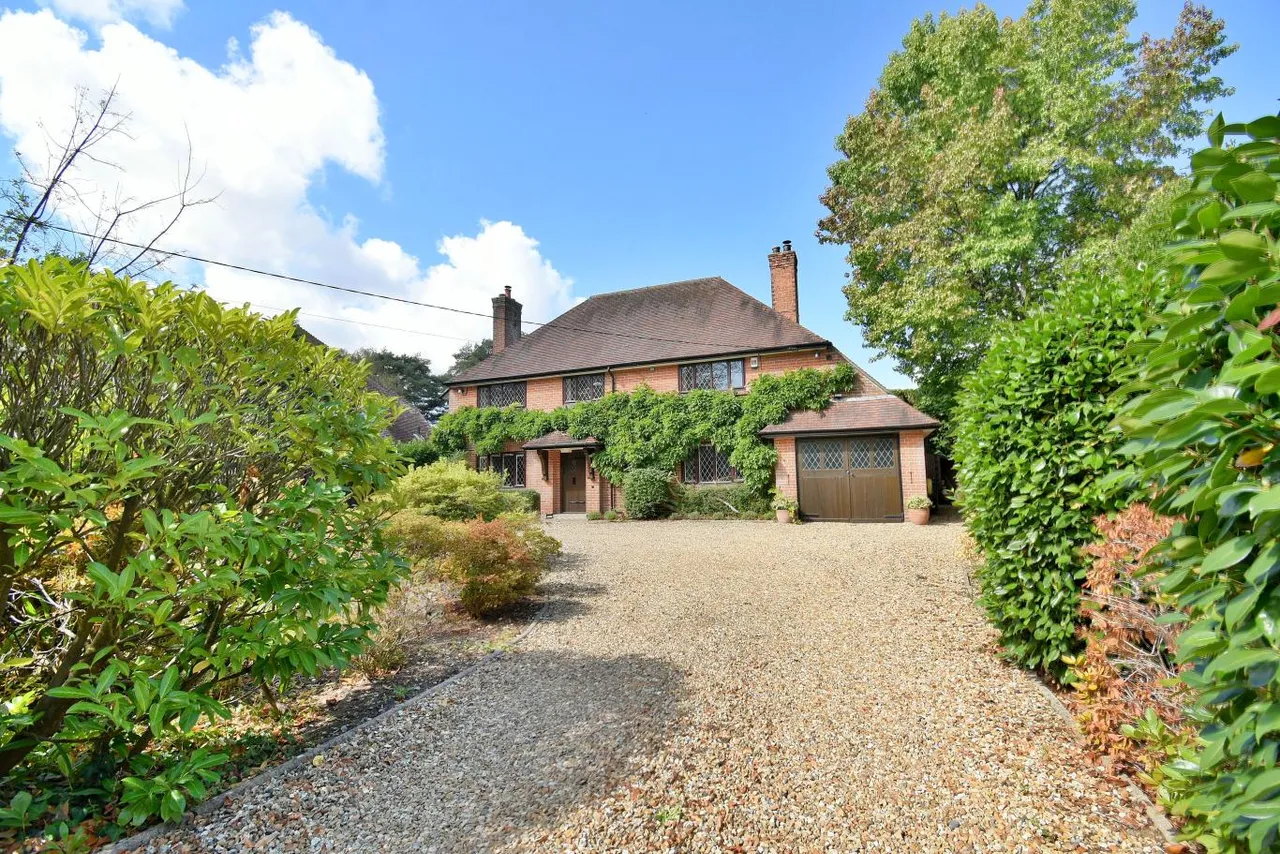 Dudsbury Road, BH22, photo 24