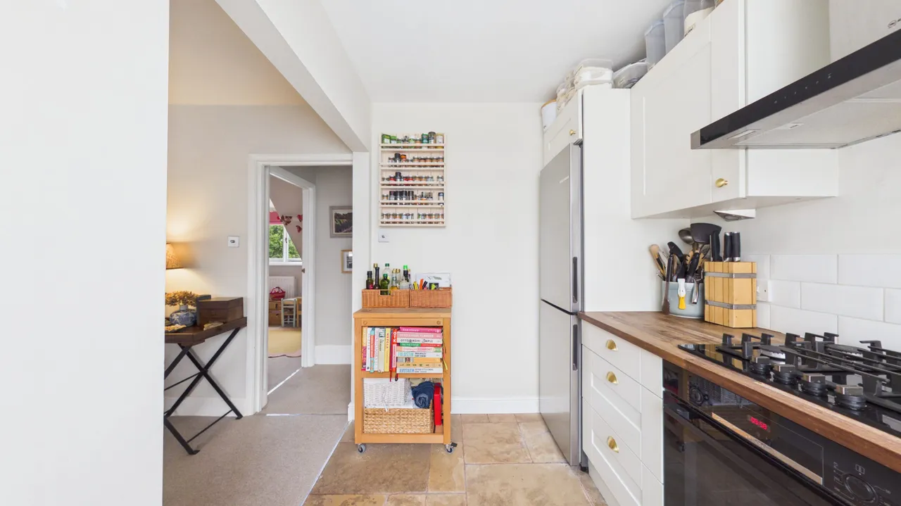 Onslow Gardens, London, N10, photo 5