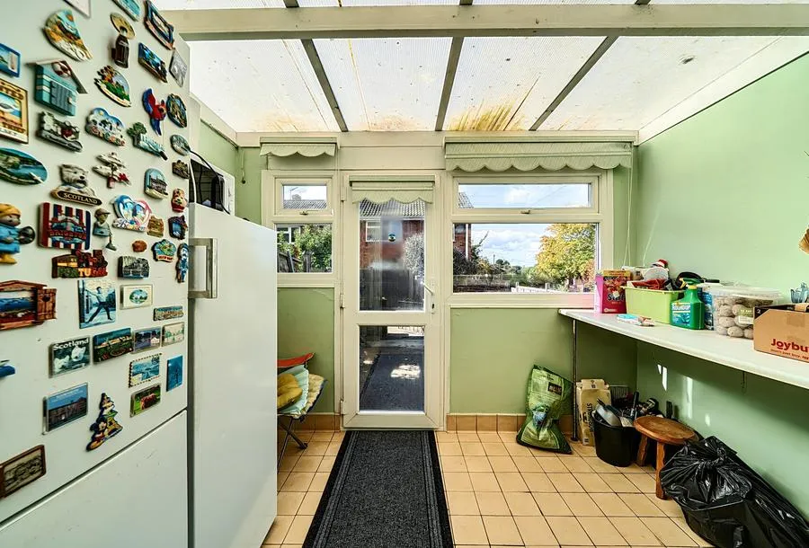 Lynn Close, Marston, OX3, photo 10