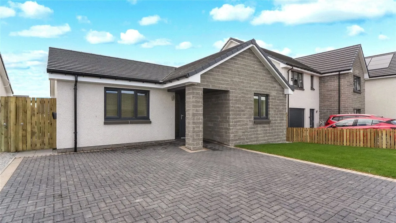 3 bed house for sale — Kinglassie, Fife, KY5