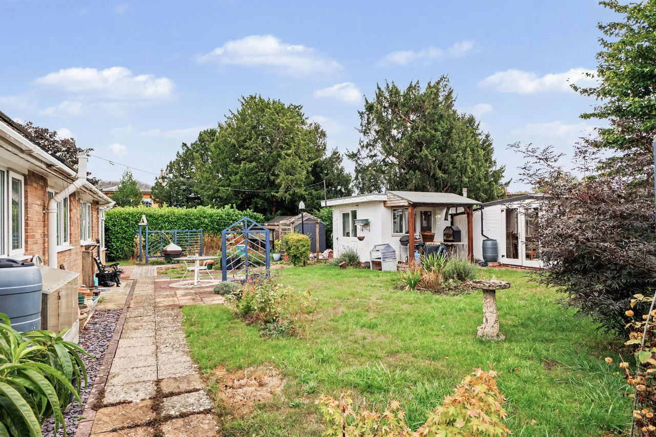 Chestnut Close, Aldington, WR11, photo 13