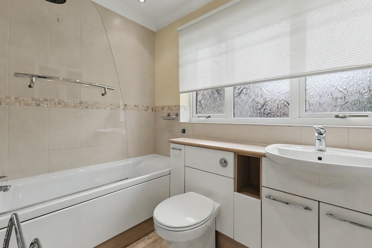 Chestnut Close, Aldington, WR11, photo 12