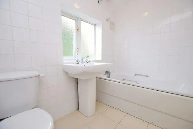 Bushy Hill Drive, Guildford, GU1, photo 8