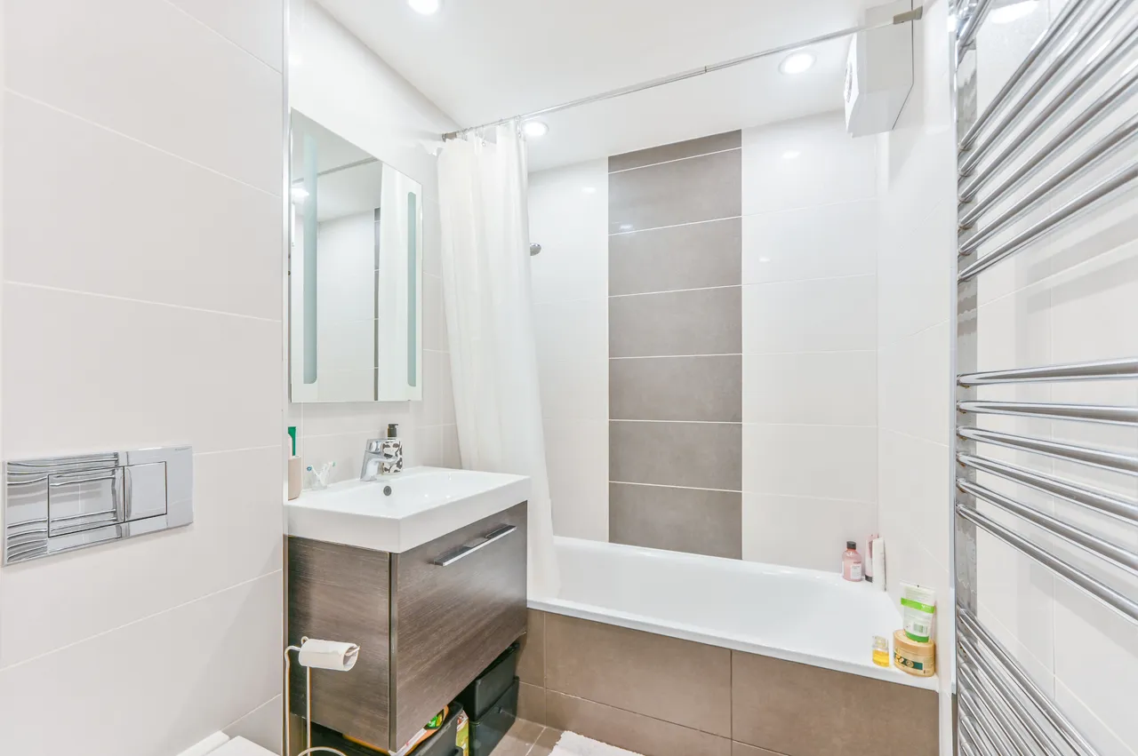 10 Laurel Court, Vicars Bridge Close, Wembley, photo 9