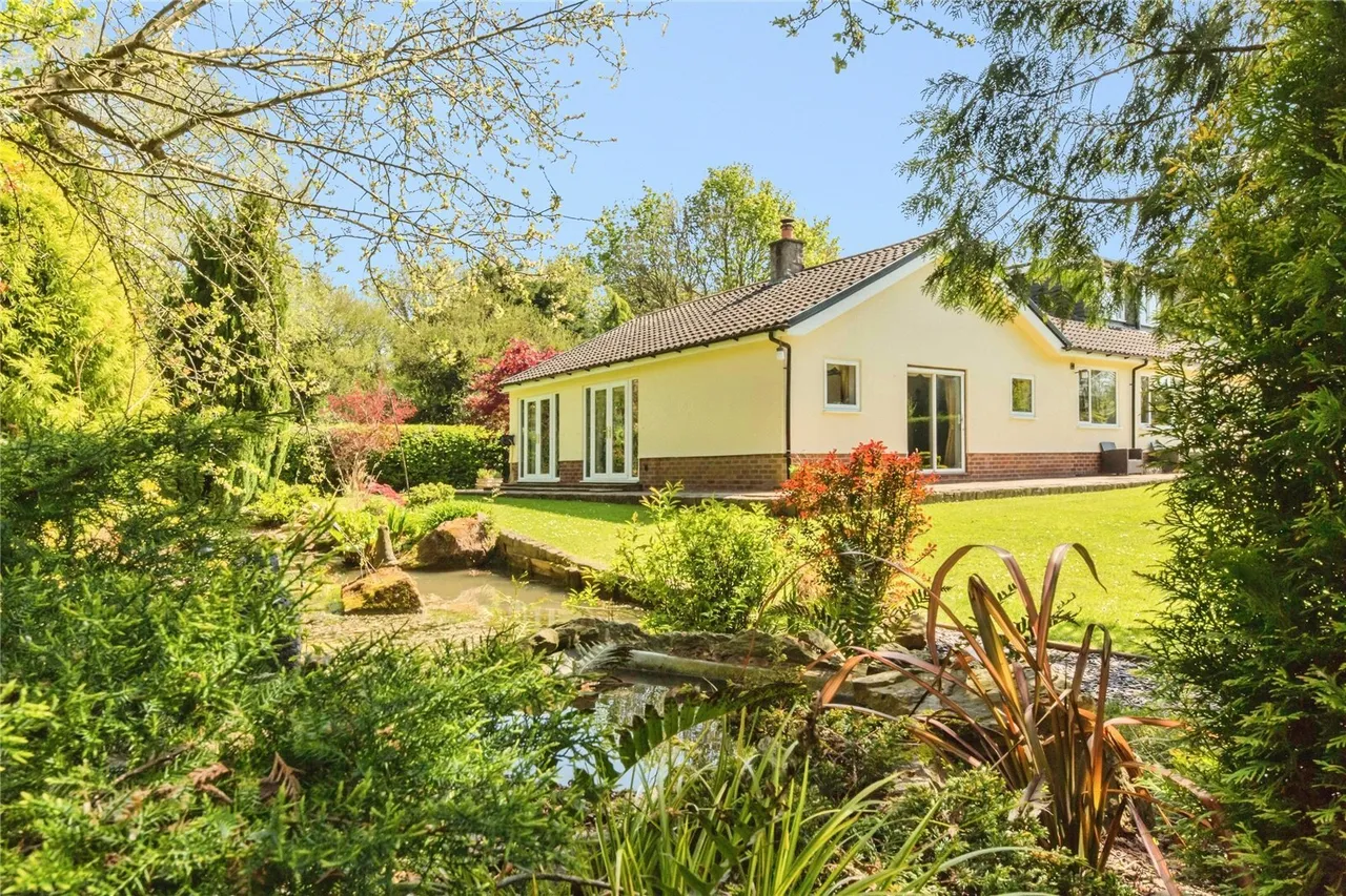 Moss Lane, Winsford, Cheshire, CW7, photo 4