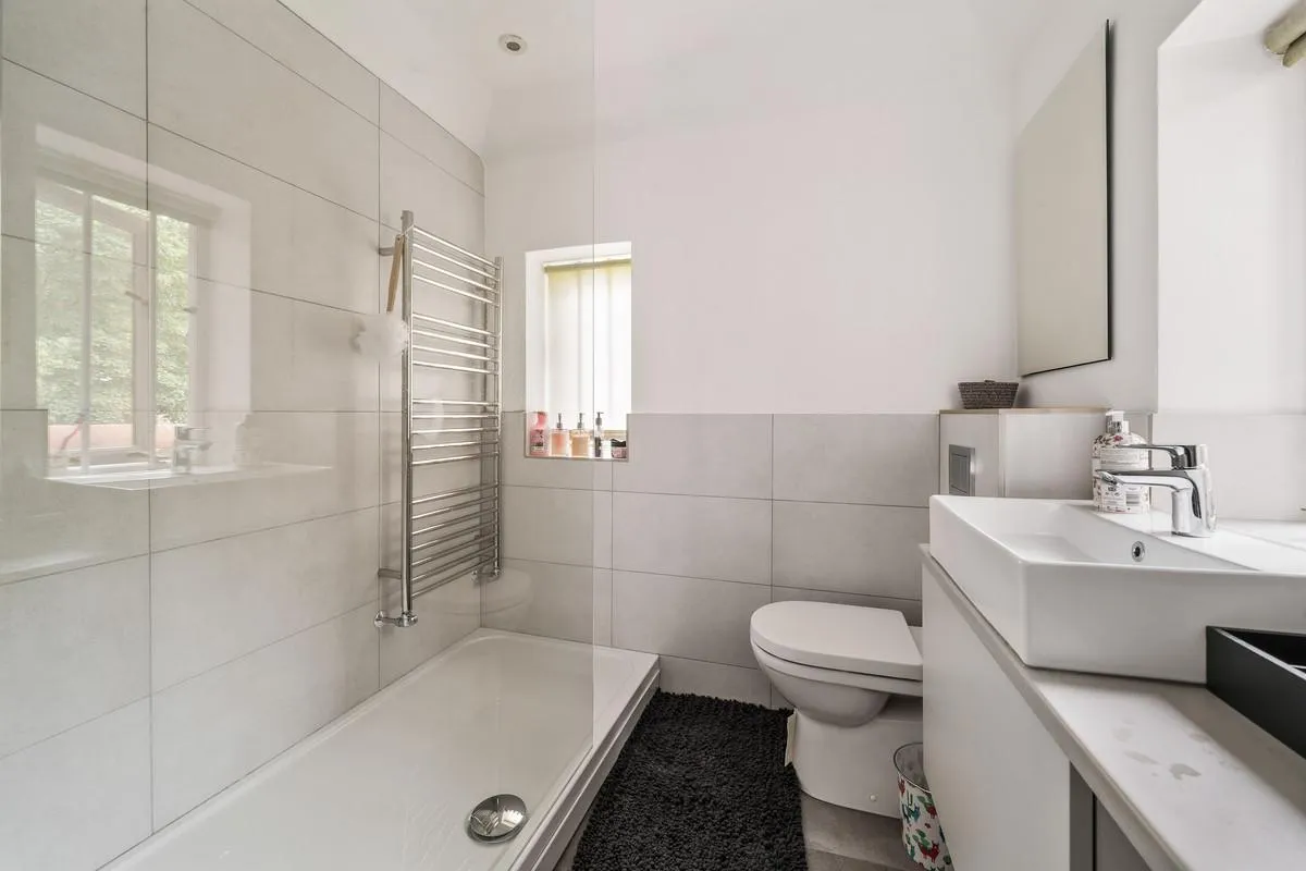 Heathcote Road, Twickenham, TW1, photo 17