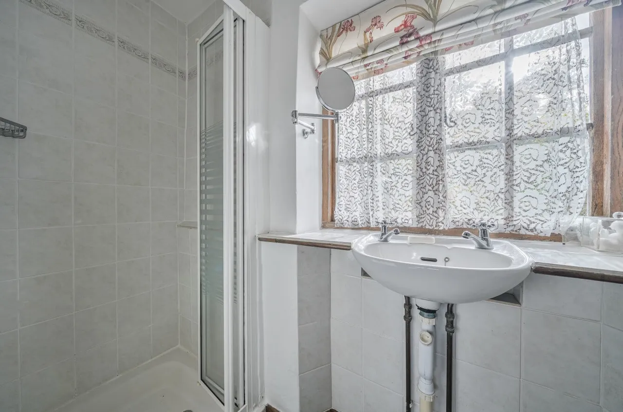Copyhold Lane, Lindfield, RH16, photo 17
