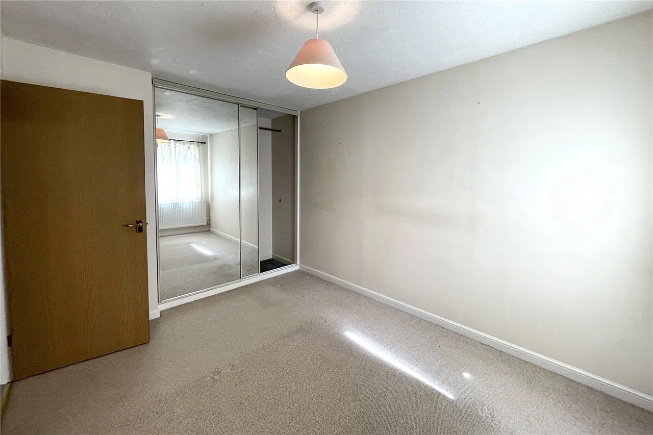 Oak Ridge, West End, Woking, Surrey, GU24 9PJ, photo 5