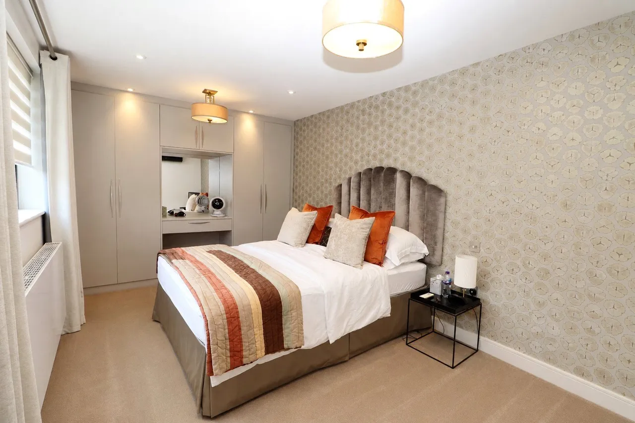 Deacons Hill Road, Elstree, Borehamwood, Hertfordshire, WD6 3JG, photo 21