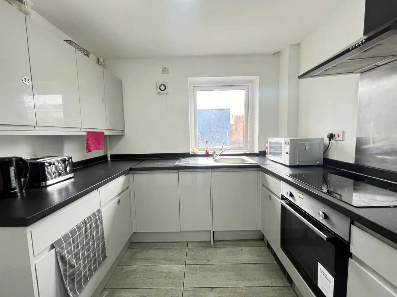 Thornley Street, WV1, photo 11
