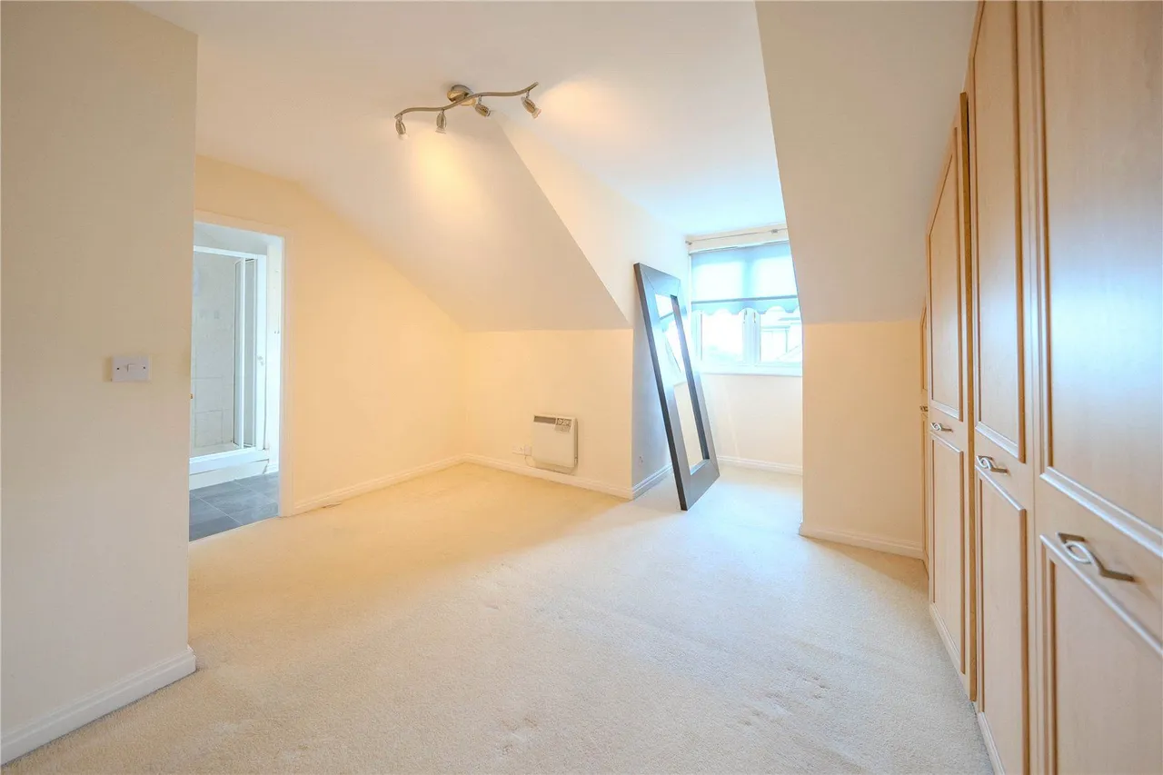Richardshaw Lane, Pudsey, LS28, photo 6