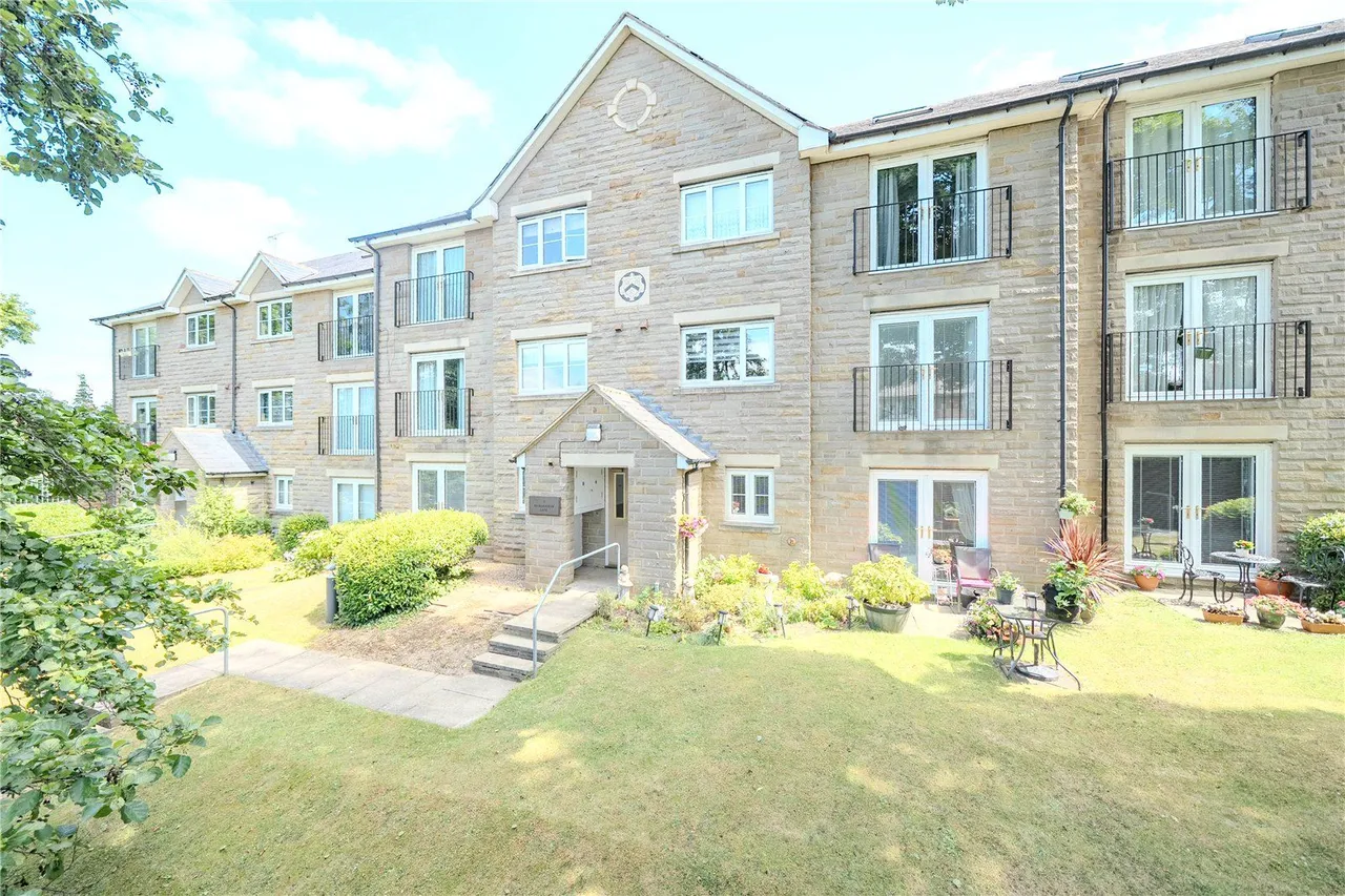 2 bed flat for sale, Richardshaw Lane, Pudsey, LS28