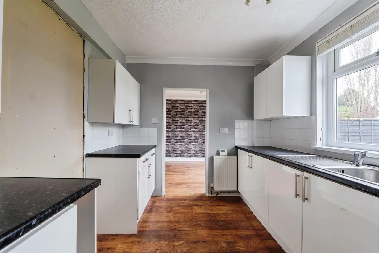Sharpley Drive, East Leake, LE12, photo 5