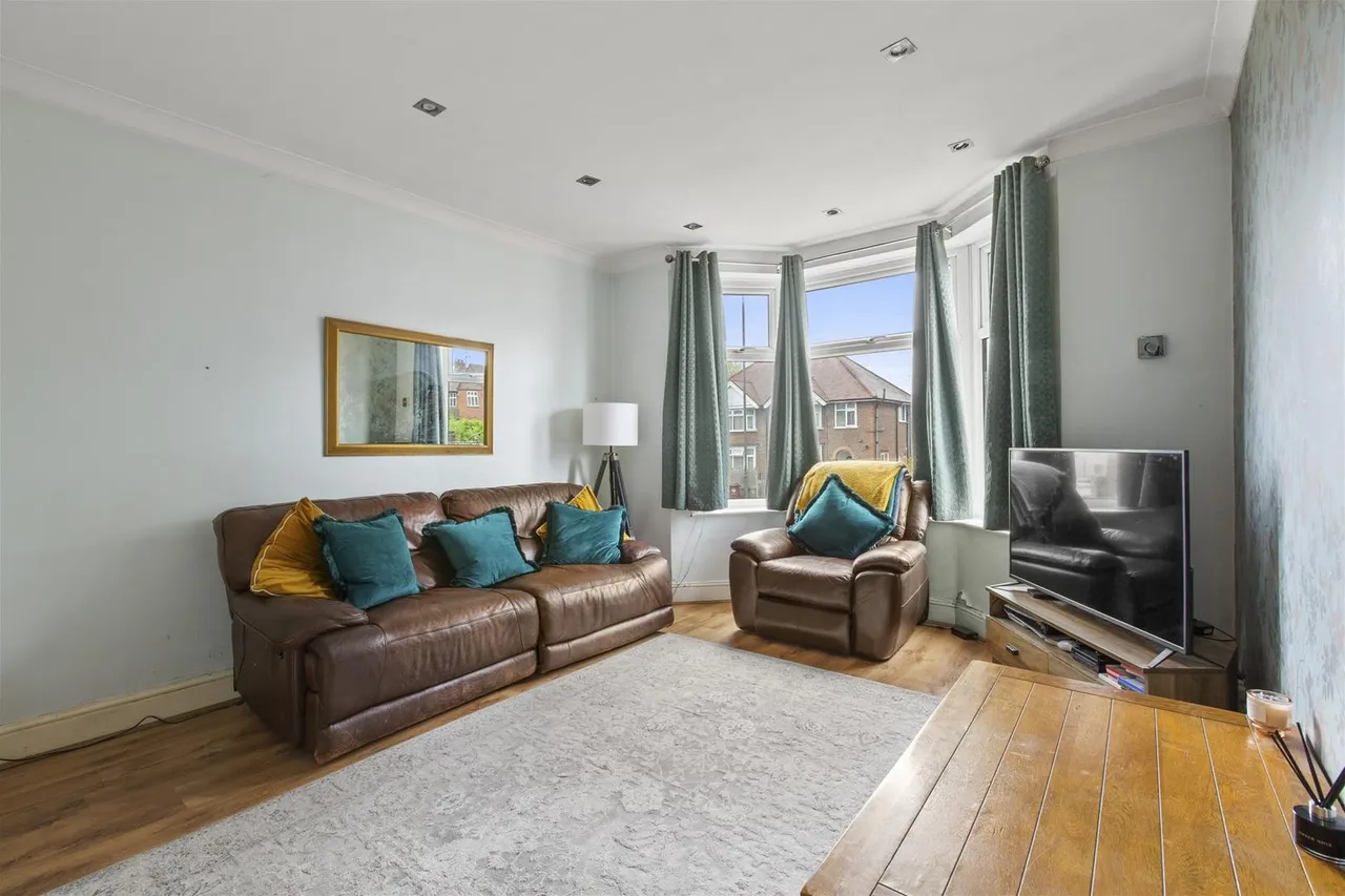 West Wycombe Road, High Wycombe, HP12, photo 7