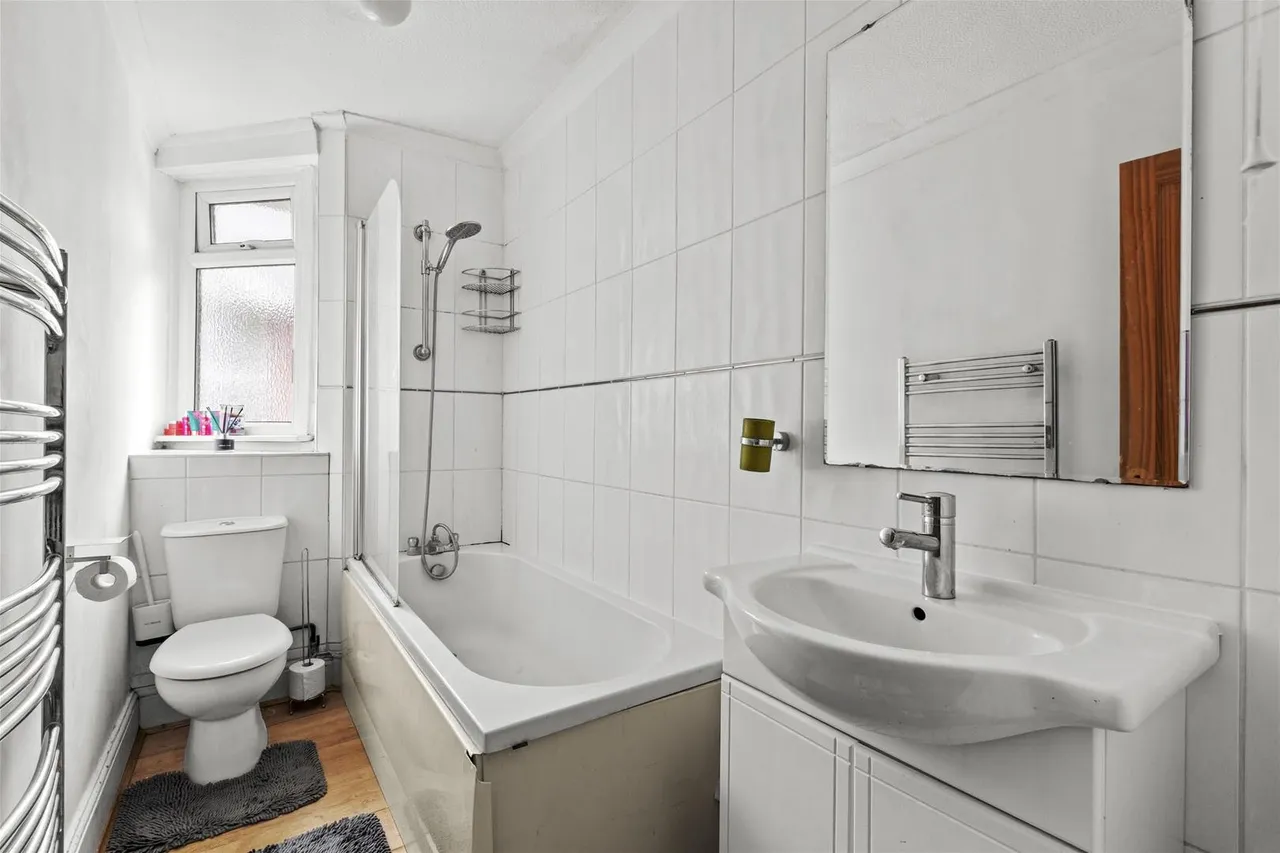 West Wycombe Road, High Wycombe, HP12, photo 8