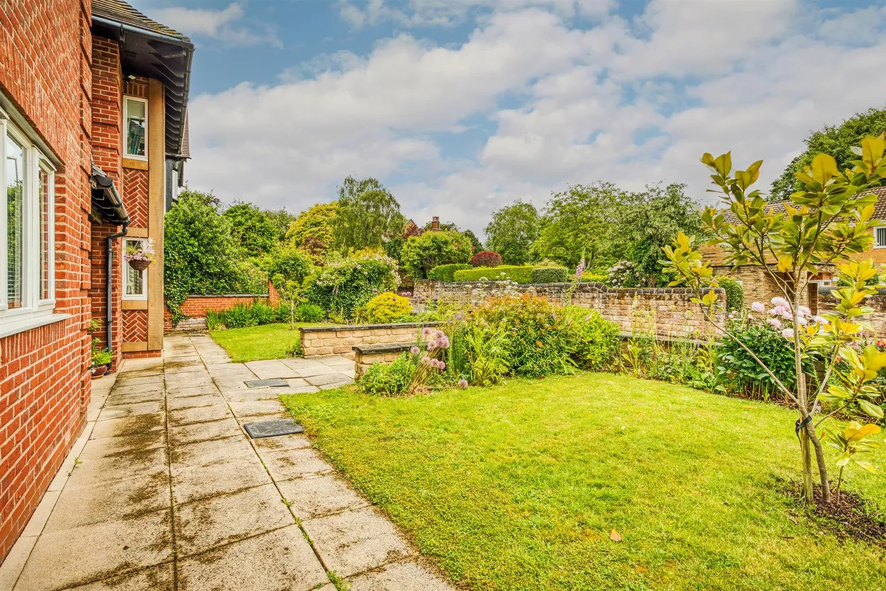 Belper Road, Strutts Park, photo 36