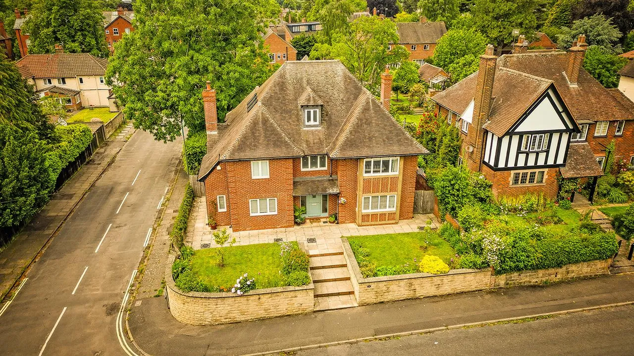 6 bed house for sale, Belper Road, Strutts Park