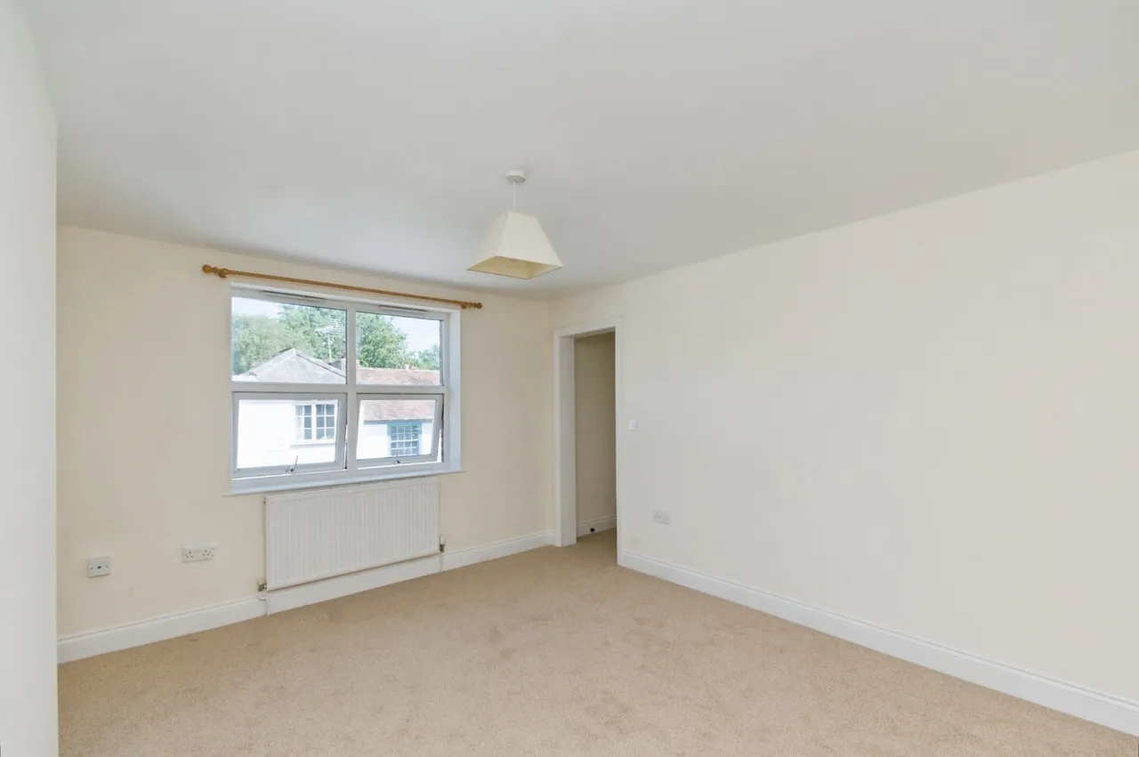 London Road, Hurst Green, TN19, photo 14