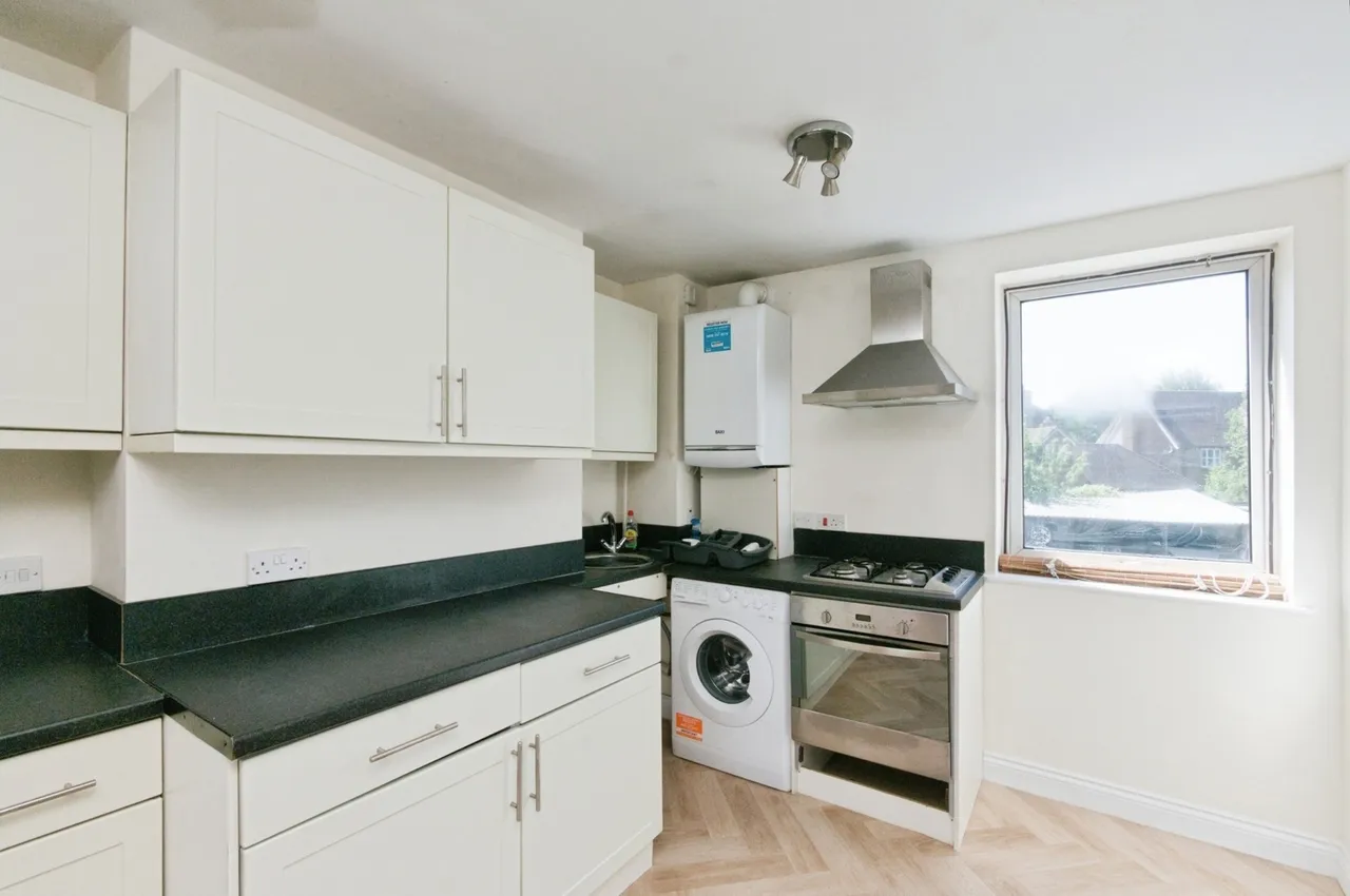 London Road, Hurst Green, TN19, photo 4