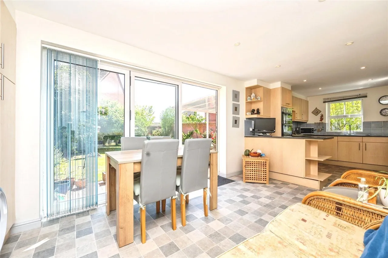 Rogers Way, Warwick, CV34, photo 2