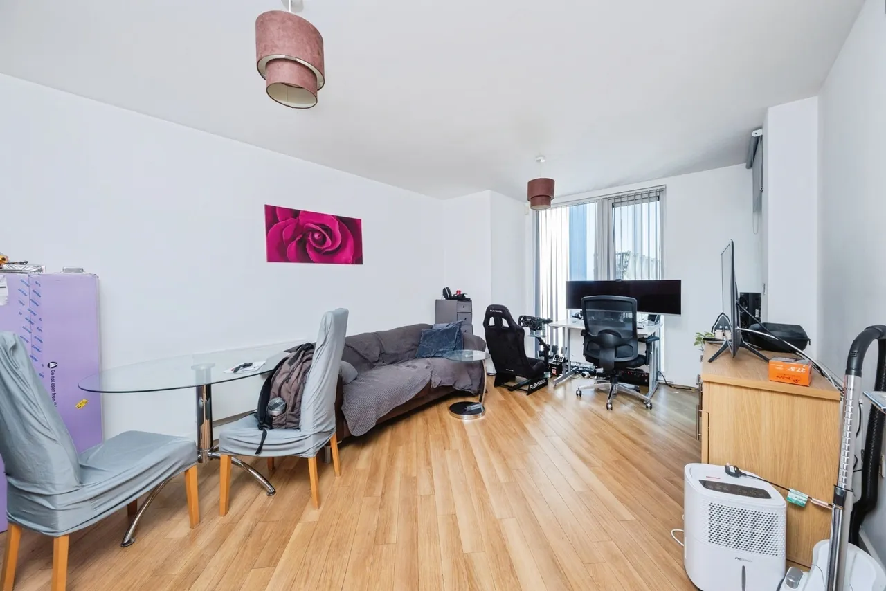 Mortimer Square, Milton Keynes, MK9, photo 14