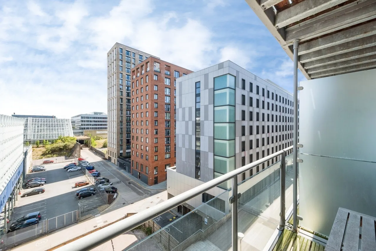 Mortimer Square, Milton Keynes, MK9, photo 12
