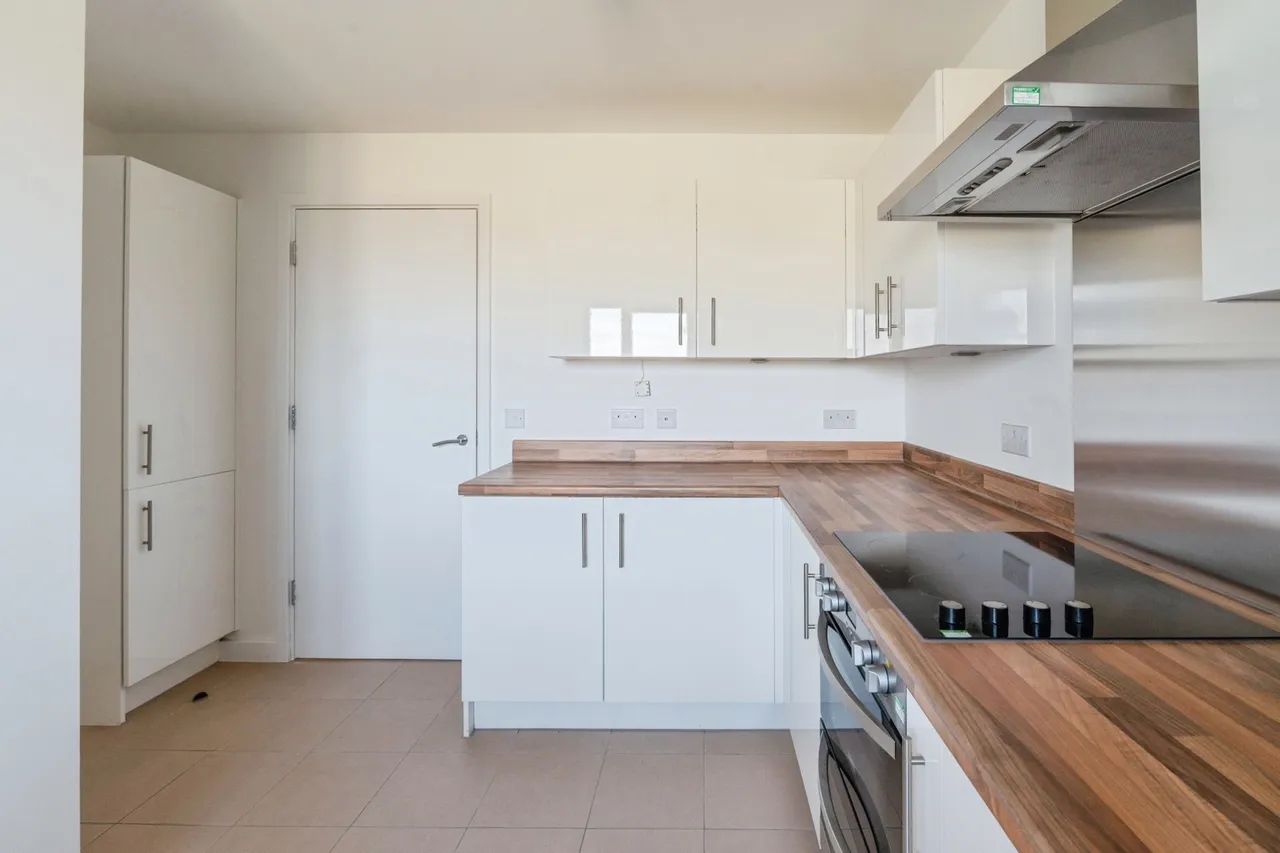 Broadis Way, Rainham, RM13, photo 11