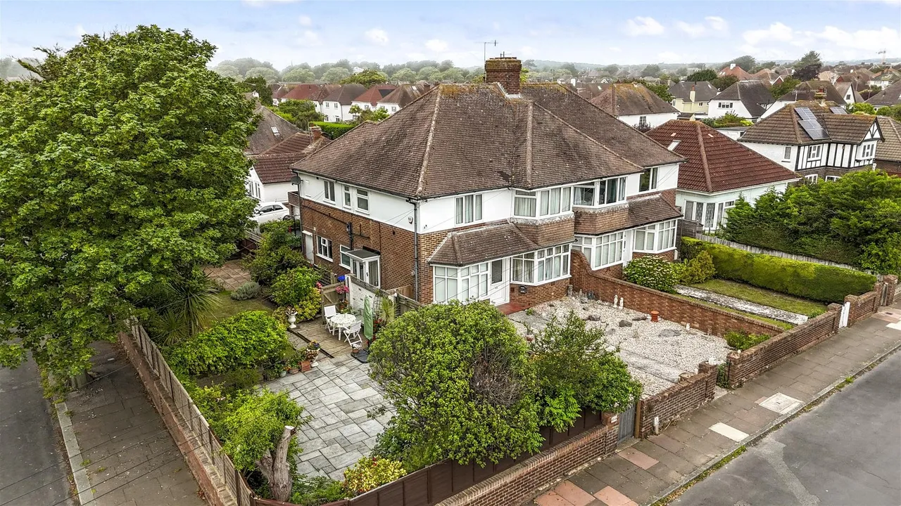 2 bed flat for sale — Sea Place, Goring-By-Sea, Worthing