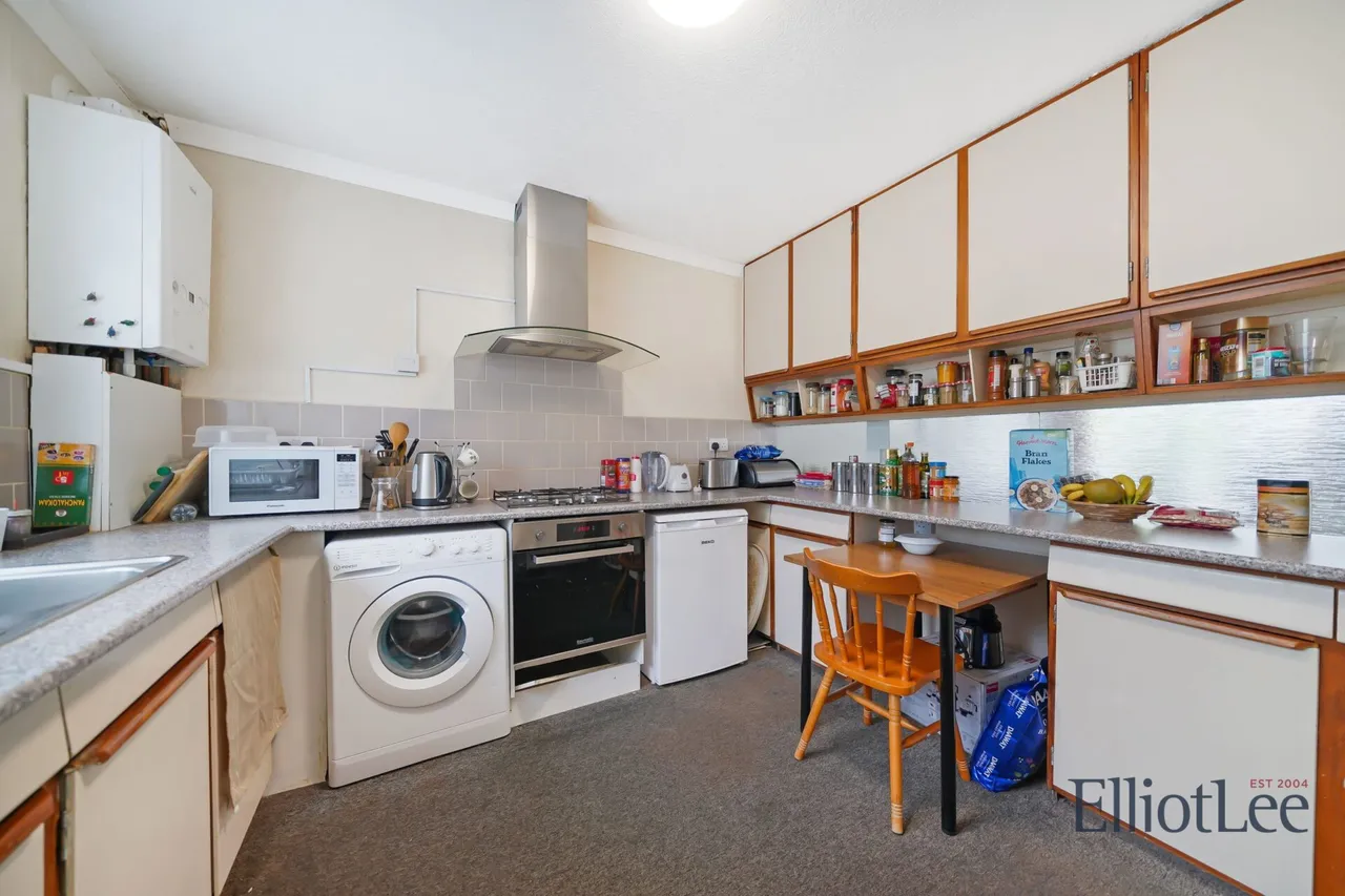Corbins Lane, Harrow, HA2, photo 2