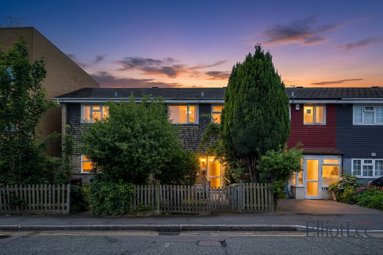 3 bed house for sale, Corbins Lane, Harrow, HA2