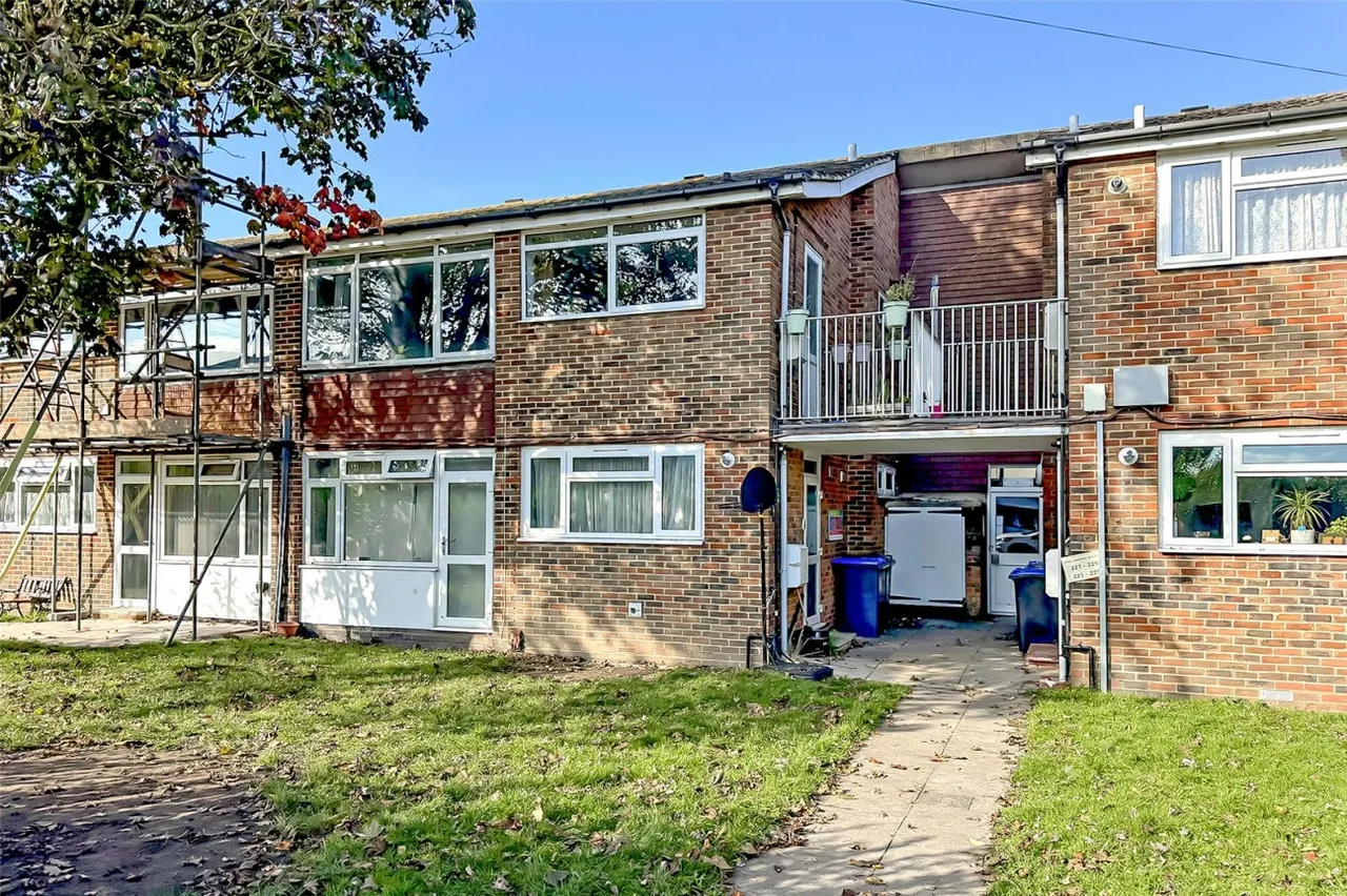 2 bed property for sale, Worthing, BN14