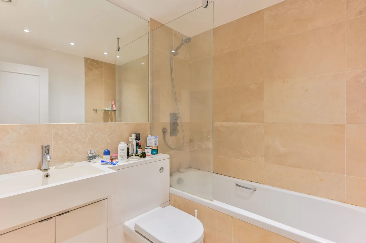 182c Queenstown Road, London, photo 7