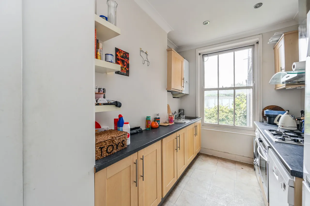182c Queenstown Road, London, photo 4