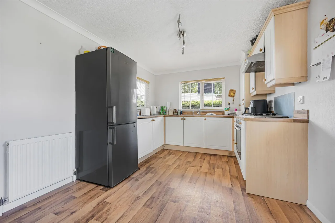 Garston Park, Tilehurst, RG31, photo 8