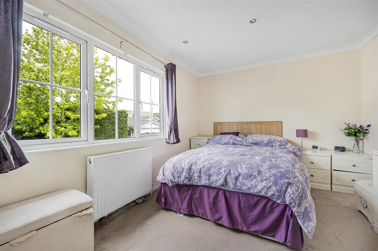 Garston Park, Tilehurst, RG31, photo 9