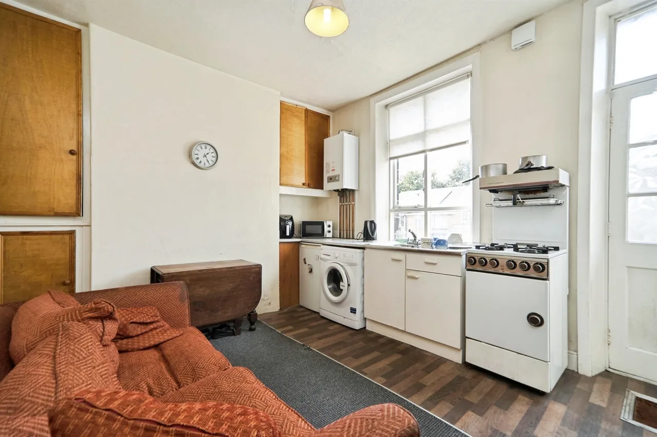 Crownest Road, Bingley, BD16, photo 5