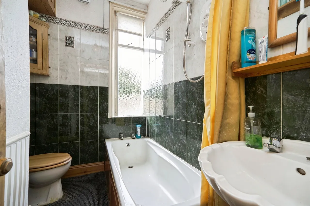 Crownest Road, Bingley, BD16, photo 11