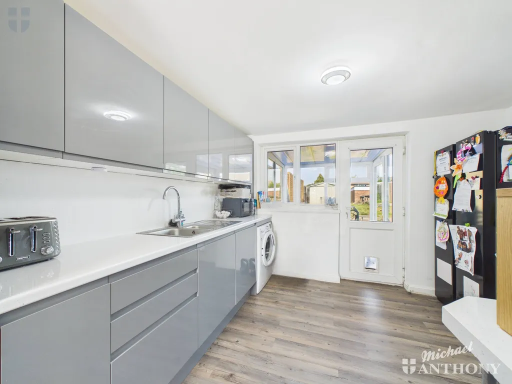 Argyle Avenue, Aylesbury, HP19 9JT, photo 11
