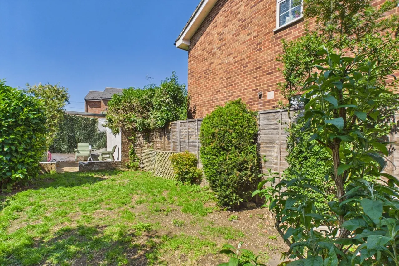 Leighton Road, Wing, LU7, photo 13
