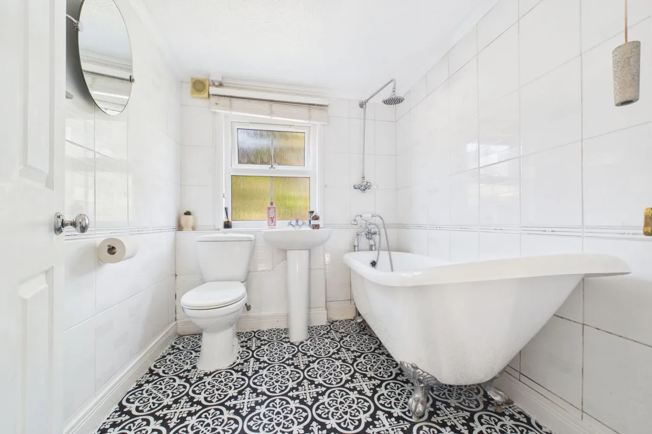 Leighton Road, Wing, LU7, photo 9