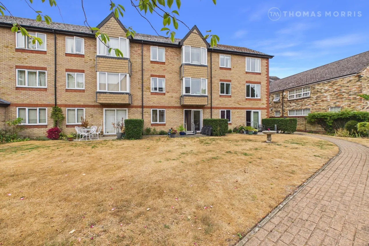1 bed flat for sale, Old Market Court, St. Neots, PE19