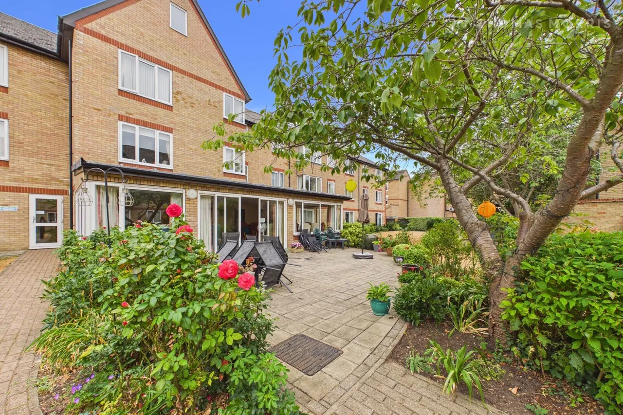 Old Market Court, St. Neots, PE19, photo 12