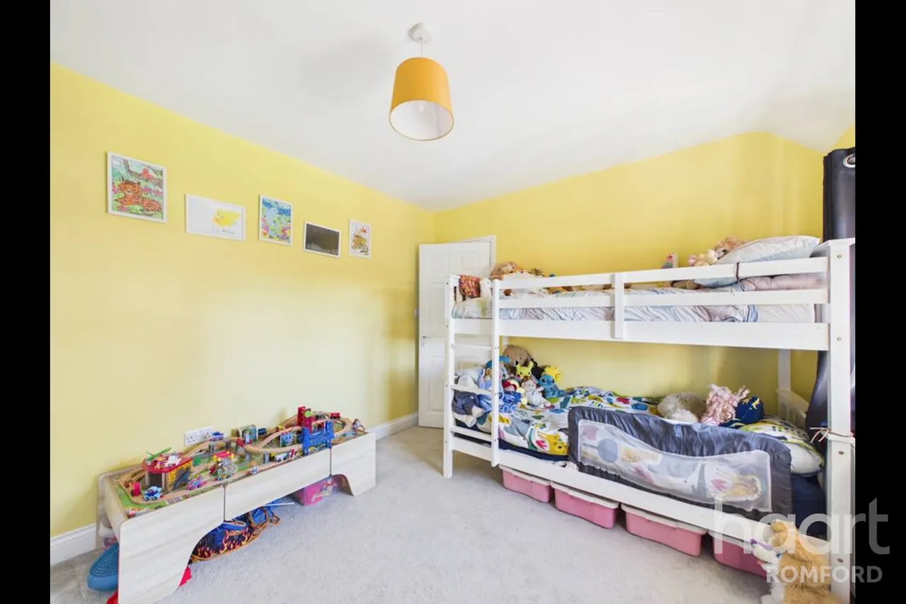 Bellhouse Road, Romford, RM7, photo 6