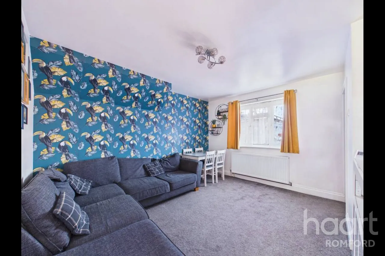 Bellhouse Road, Romford, RM7, photo 8