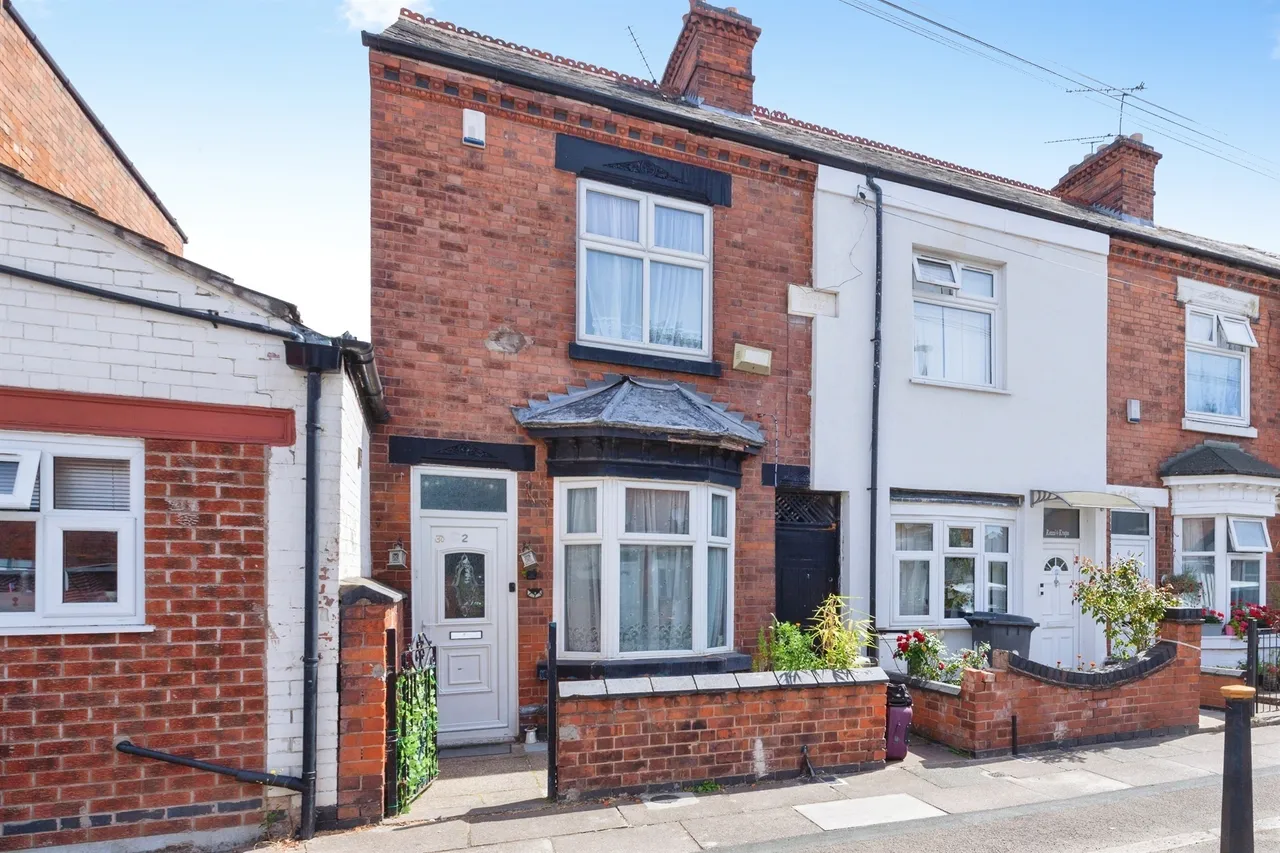 2 bed house for sale — Duxbury Road, Leicester